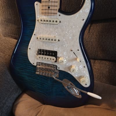 Fender Player HSS with upgrades Player series MIM Unknown - Blueburst image 4