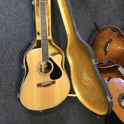 Yamaha FG-441 CE acoustic electric cutaway guitar made in