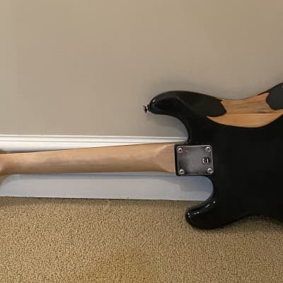 Squier Mini Stratocaster with Laurel Fretboard 2010s Black image 4