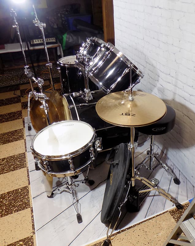 Aquarian shop drum set