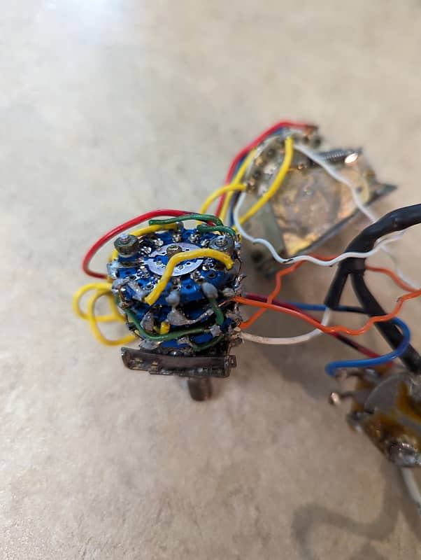 Complete Stratocaster wiring harness W/Fender Lace Sensor | Reverb