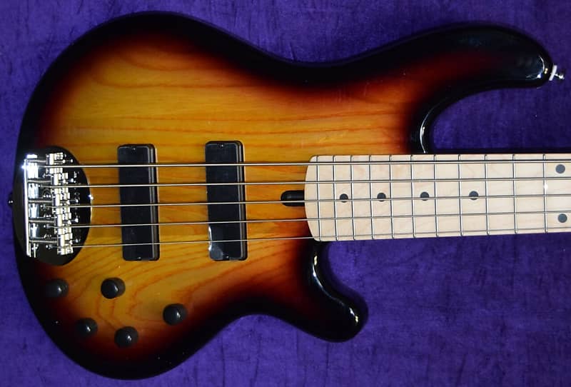 Lakland Skyline 55-01, 3-Tone Sunburst / Maple image 1