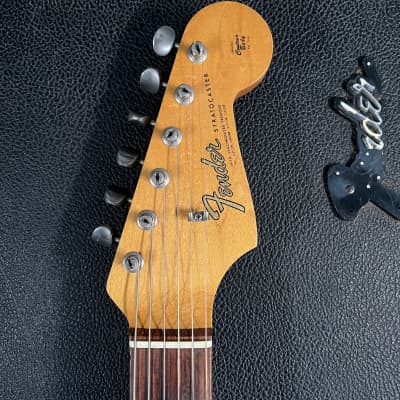 Fender Stratocaster 1965 - Three Tone Sunburst image 7