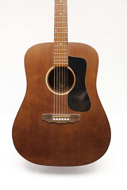 Guild d15m top