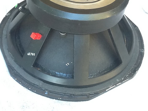 Harga speaker fane colossus 18 inch hotsell