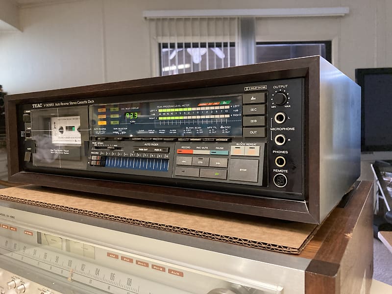 TEAC V-909RX 1983年製 オーディオデッキ 5221935 TEAC V-909RX Stereo