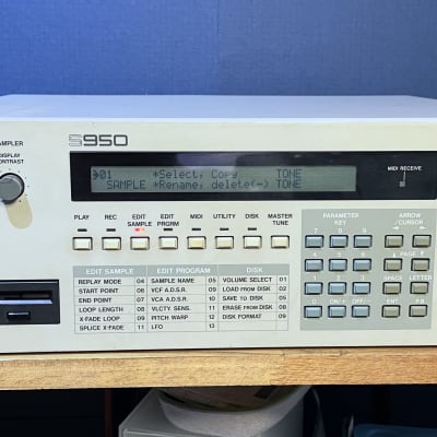 Akai S950 Classic Lo-Fi Sampler OS 1.2 / 512K RAM