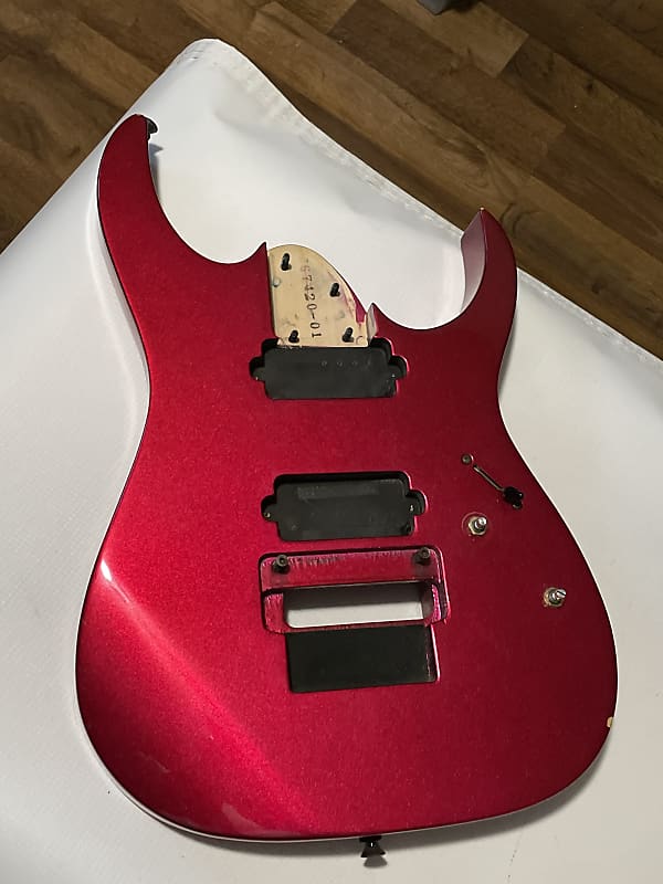 2000 Japan Fujigen Ibanez RG7420 7 String Magenta Crush