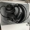 AKG K175 Closed-Back On-Ear Foldable Headphones 2010s - Black