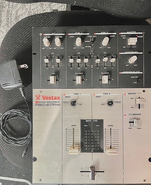 Vestax PMC-07 Pro w/ Innofader DJ Mixer (Edison, NJ) (STAFF_FAVORITE)