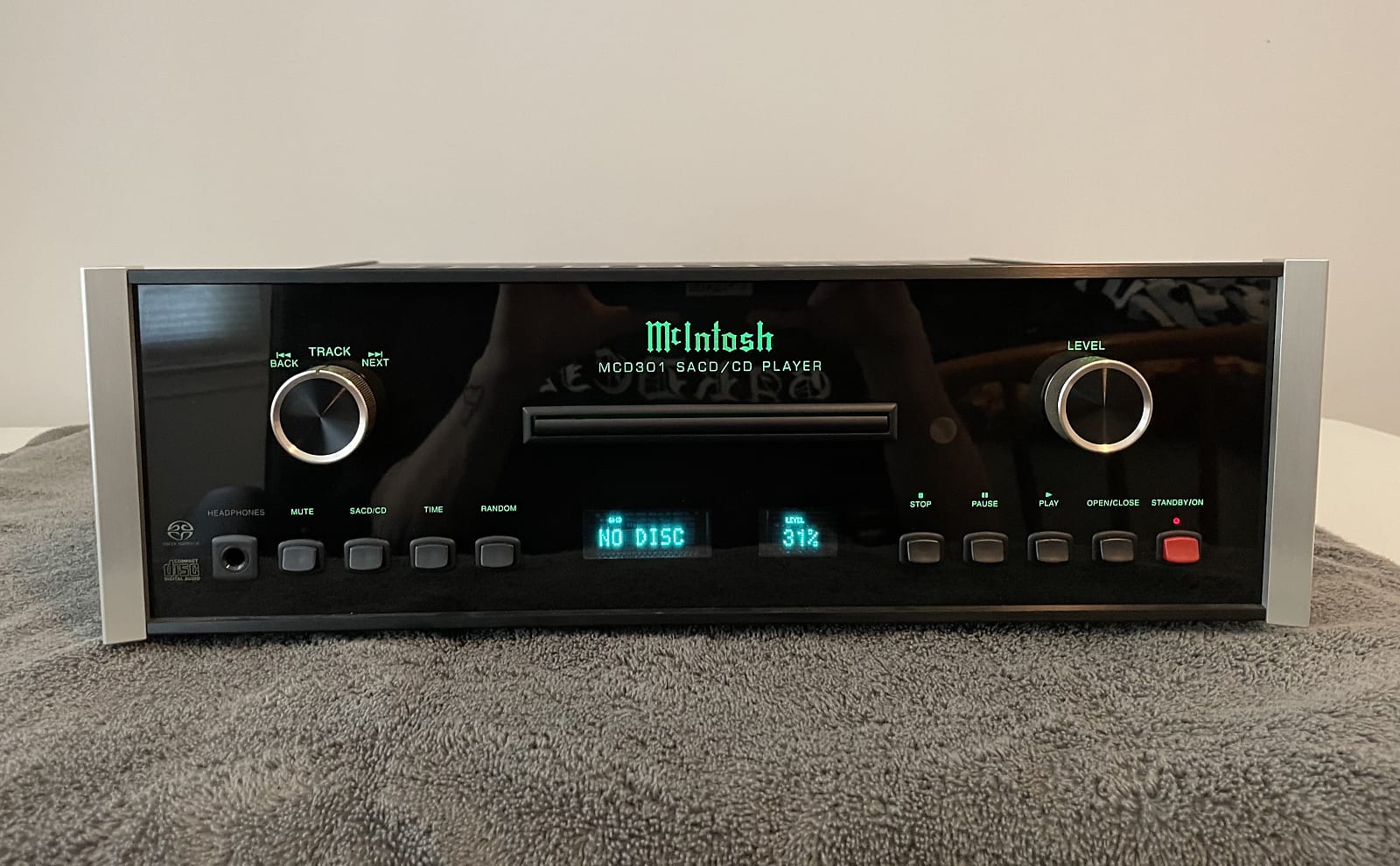 歳末特別価格！McIntosh/マッキントッシュ MCD301 SACD/CDプレーヤー - オーディオ