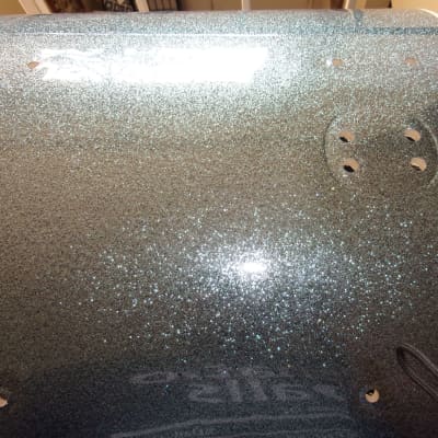 Pearl Roadshow 22"x 16" Bass Drum Shell ONLY Aqua Blue Sparkle NO lugs or mounts cracks in the wood image 9