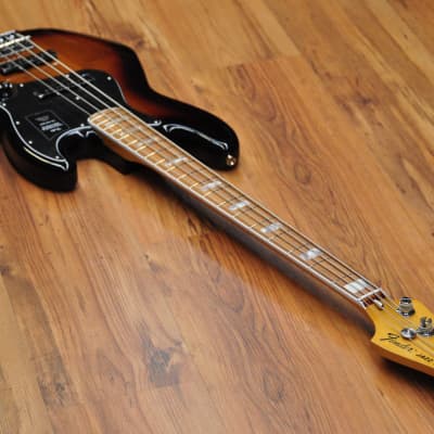 Fender Vintera 70s Jazz Bass 2 Color Sunburst image 14