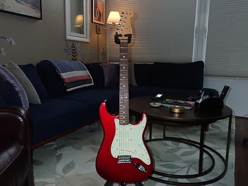 Fender Classic Player '60s Stratocaster with Rosewood Fretboard 2012 - 2016 - Candy Apple Red image 1