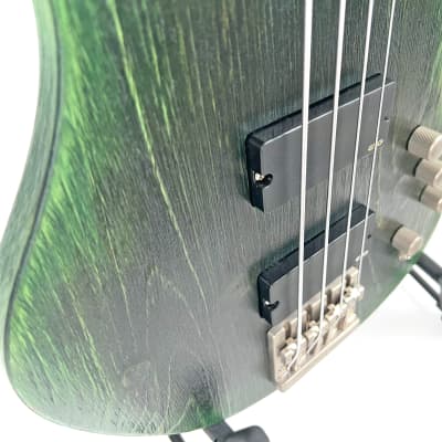 Offbeat Guitars "Jacqueline" aka "Jax" 32" Medium Scale Bass in Emerald City Eclipse with Active EMG Pickups image 11