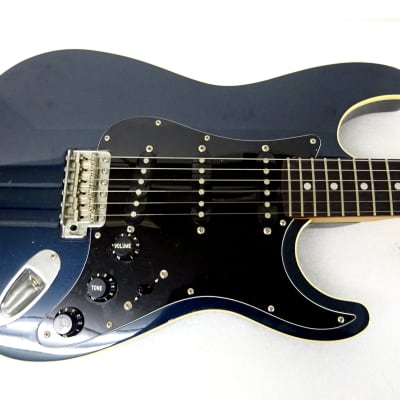 ギター Fender Aerodyne Stratocaster AST-M Aerodyne Medium Stratocaster: AST-M - FUZZFACED