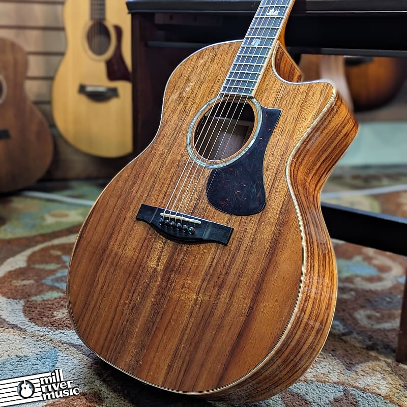 Eastman AC622CE-KOA-LTD Limited Edition Hawaiian Koa Grand Auditorium w/HSC