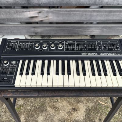 Roland SH-2 37-Key Synthesizer 1979 - 1982 - Black