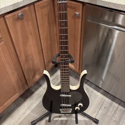 DeArmond by Guild Jet Star Bass Black w/Case (1999) - Used
