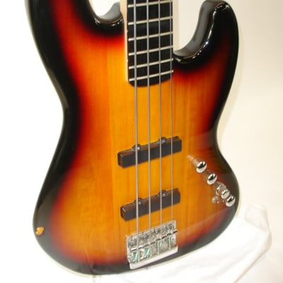 2015 Squier Deluxe Active Jazz Bass IV, 3-Color Sunburst image 2