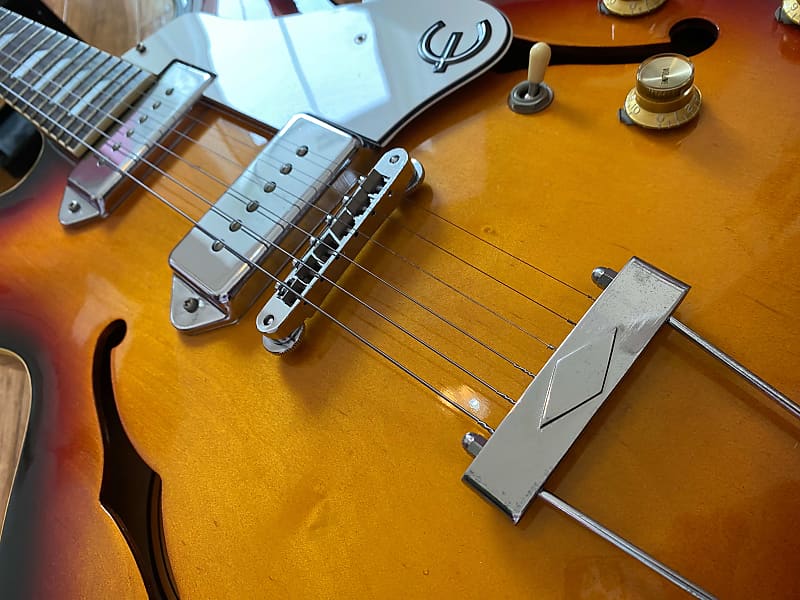 Epiphone 1995 Casino Electric Guitar Antique Sunburst Finish