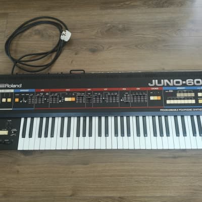 Roland Juno-60 61-Key Polyphonic Synthesizer 1982 - 1984 - Black