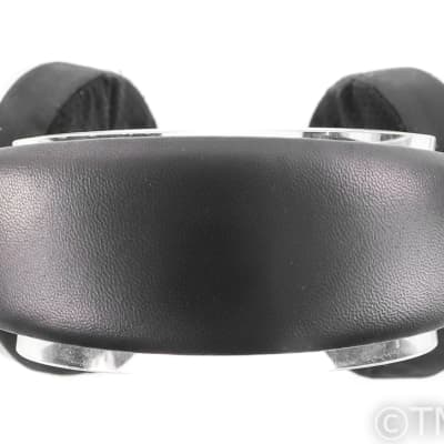 Final D8000 Pro Closed Back Planar Magnetic Headphones; D-8000 image 4