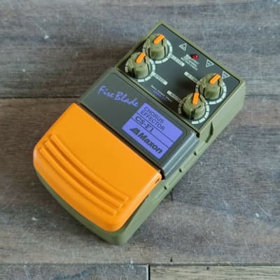 Maxon CS-F1 Chorus Fire Blade Made in Japan Guitar Effect