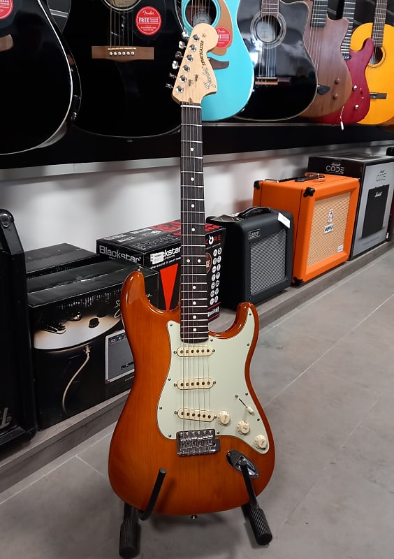 FENDER American Performer Stratocaster RW Honey Burst Chitarra Elettrica image 1