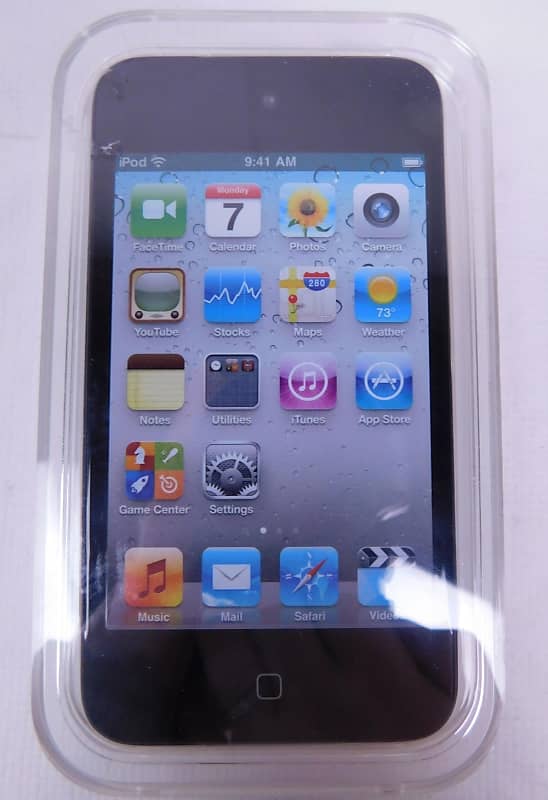 Apple Apple iPod Touch 4th Generation Black (32 GB) in Original Packaging image 1