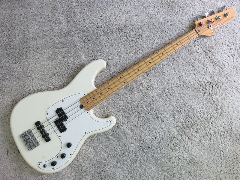 Ibanez roadstar store ii bass