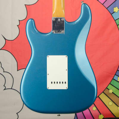 Fender VINTERA® II '60S STRATOCASTER®Rosewood Fingerboard, Lake Placid Blue image 6