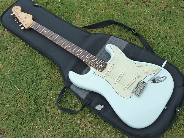 Fender Classic Player 60s Stratocaster Abigail CS 69s 2006 Sonic Blue