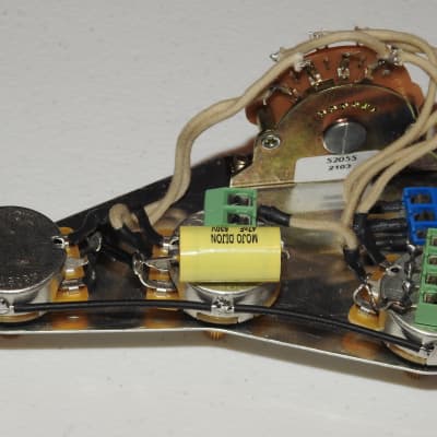 Stratocaster Solderless Wiring Harness CTS Pots .25 Bushings Mojotone Dijon Oak Grigsby Switchcraft! image 2