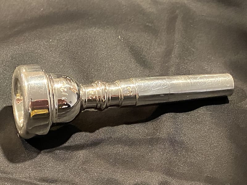 Bach 1 1/2 C Trumpet Mouthpiece Silver plate Reverb