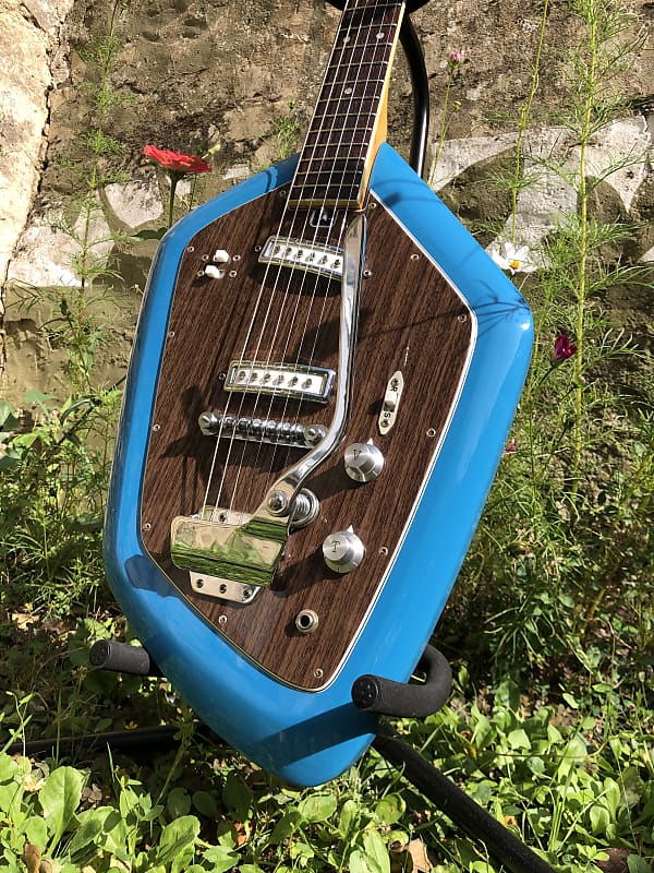 Teisco EV-2T - The Guitar Collection