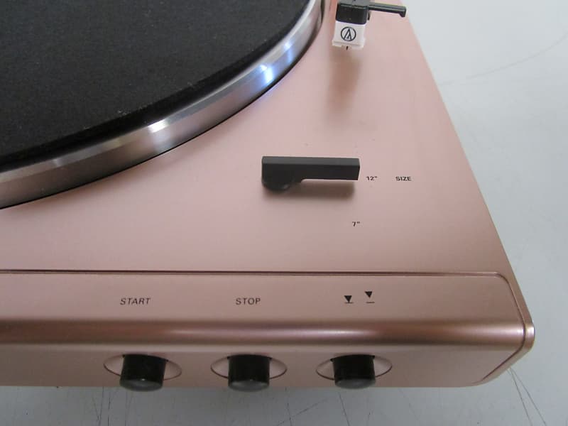 Bandeja Giradiscos Audio Technica Atlp60xbt Pink Bluetooth Color Rosa