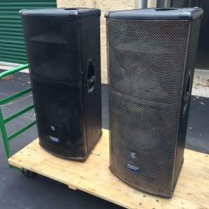 Mackie sr1530z shop