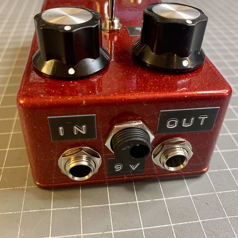 2025-25 秋冬新作  ハイブランドの Effects Sock Dirty Harmonic Red - 2024 Clone Percolator ギター