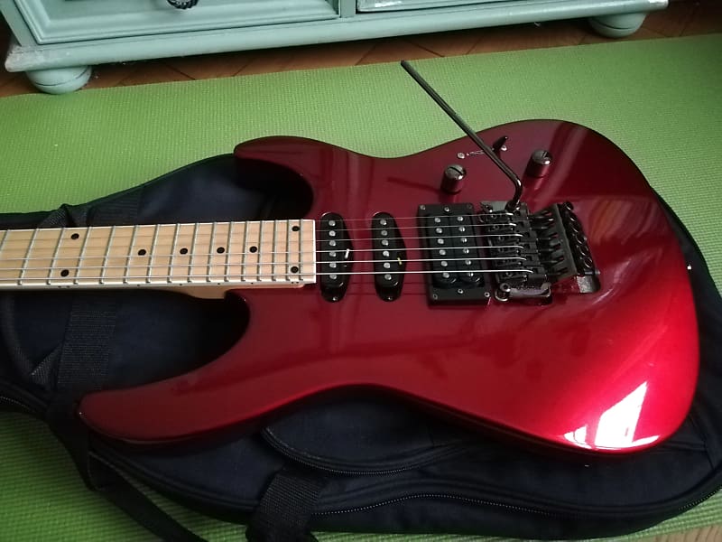 2001 Chatting Bird by Caparison Design Dellinger / Candy