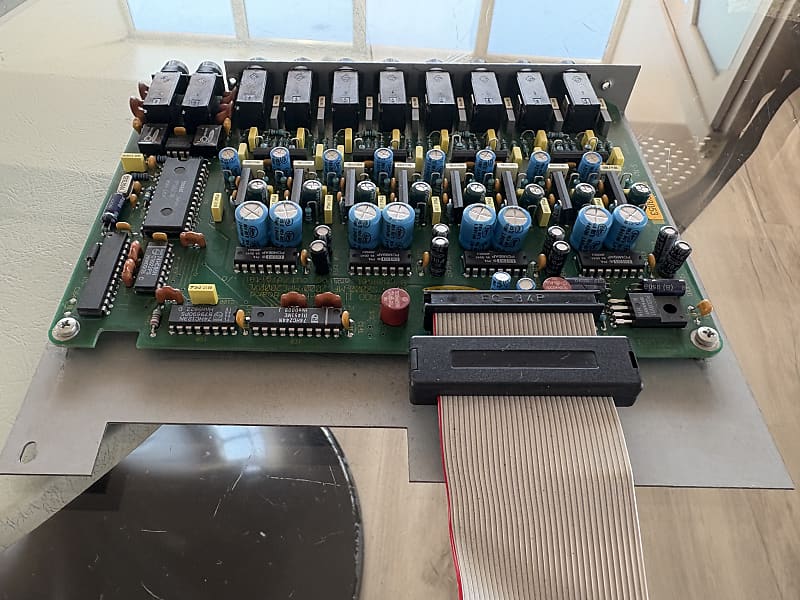 Akai mpc 2000 xl mpc 2000 Akai IB - M208P 8 outputs board