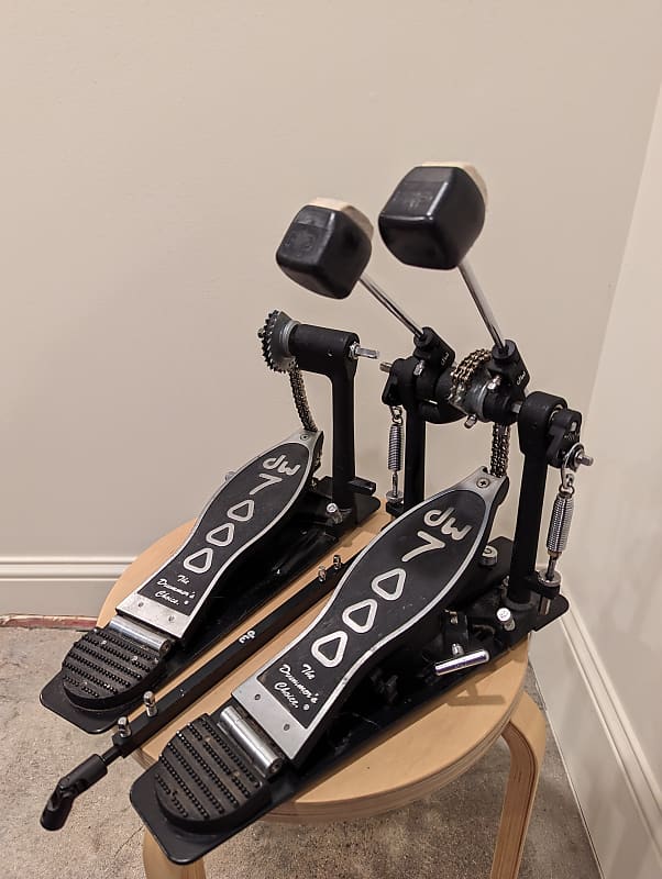 DW 7000 Double Bass Pedal w/ Gator Bag Reverb