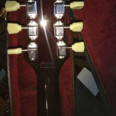 Alden   Archtop  Guitar with p90 pickup in tobacco sunburst image 3