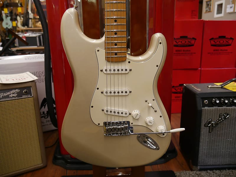 Fender Stratocaster 60th Anniversary Mexico silver | Reverb UK