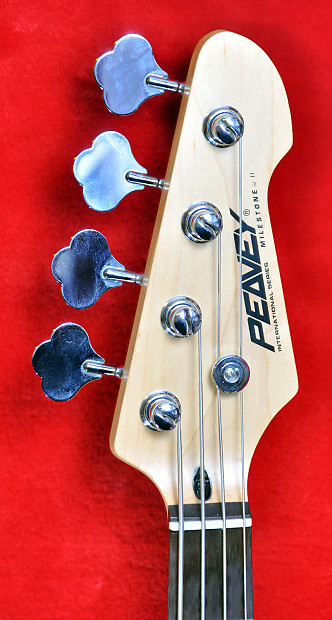 Peavey international best sale series milestone ii