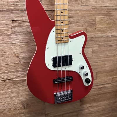 Reverend Decision P 4- string bass P/J 2015 -Party Red Gloss 8lbs 12oz w/gig bag for sale