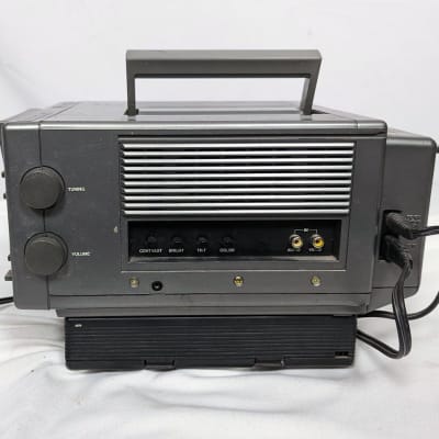 Sears 5 Inch Portable Color TV VHF UHF, AM/FM Radio SR3000 Model 580 - WORKING image 6