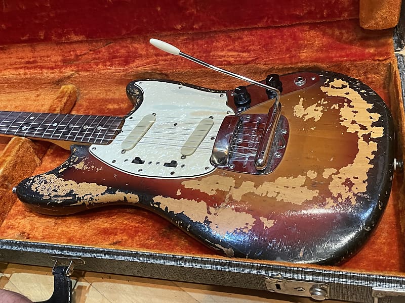 60’s Vintage USA Fender Mustang 1966 USA -w 1969 Burst sunburst body GREAT  Looking & Playing guitar