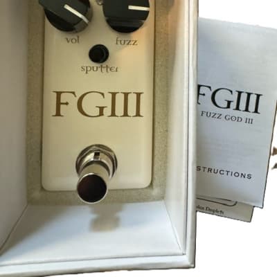 Red Witch Fuzz God II | Reverb