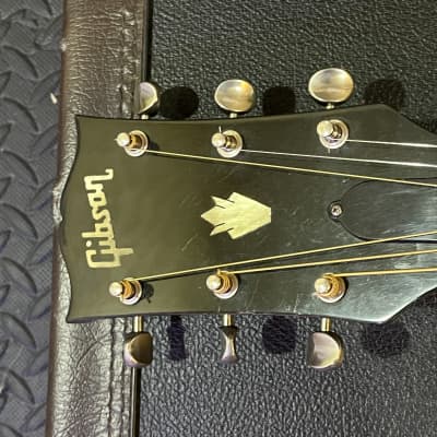 Gibson Southern Jumbo Deluxe SJ 1974- Sunburst image 21